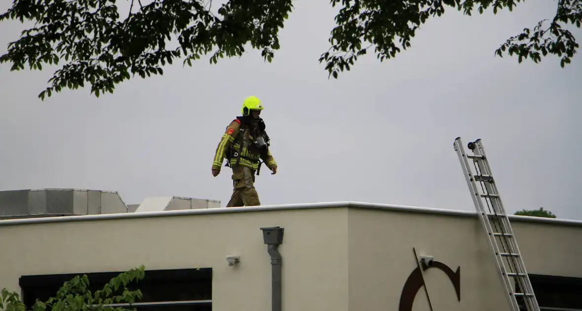 Brand in gebouw brengt medewerkers en patiënten in veiligheid