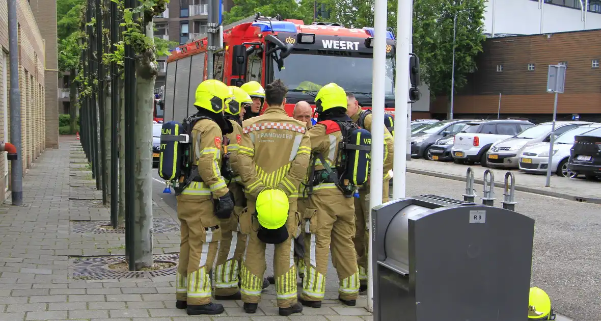 Stof uit kelder activeert rookmelders in gebouw - Foto 7