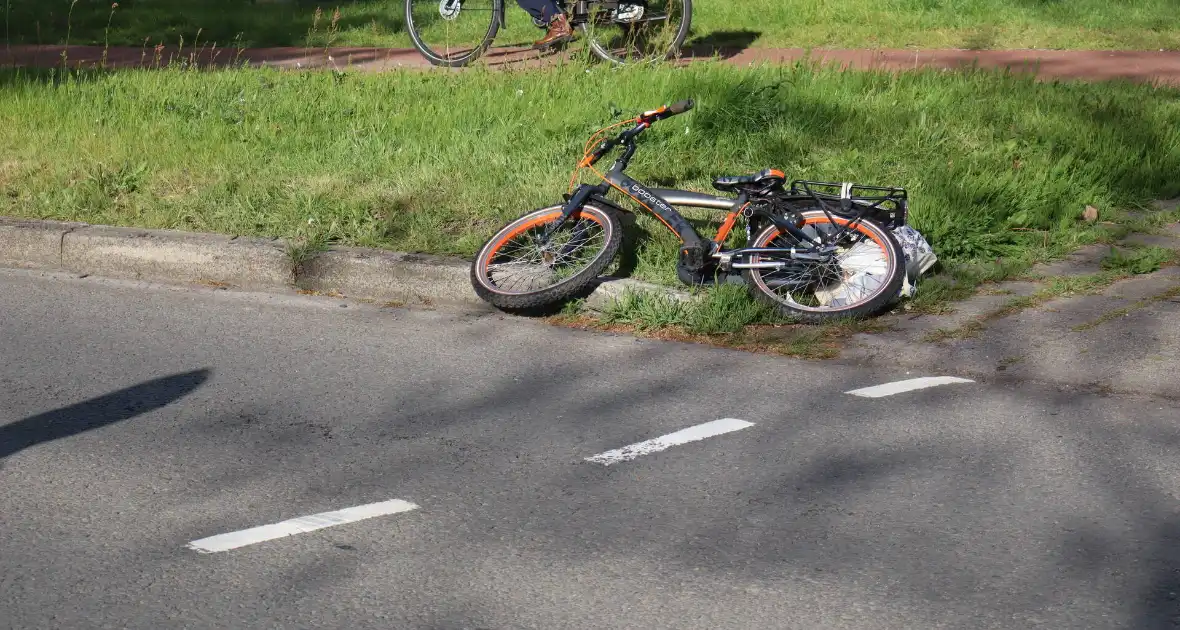 Kind gewond geraakt na aanrijding - Foto 3