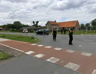 Auto botst op fietser in Schijndel