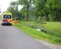 Auto belandt in sloot na keeractie