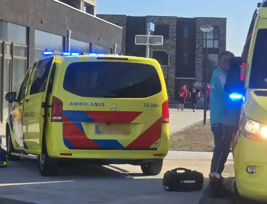 Persoon met ernstige verwondingen naar ziekenhuis