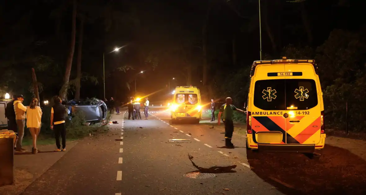 Zwaar ongeval leidt tot ziekenhuisopname bestuurder - Foto 1