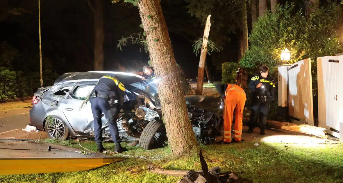 Zwaar ongeval leidt tot ziekenhuisopname bestuurder - Foto 9