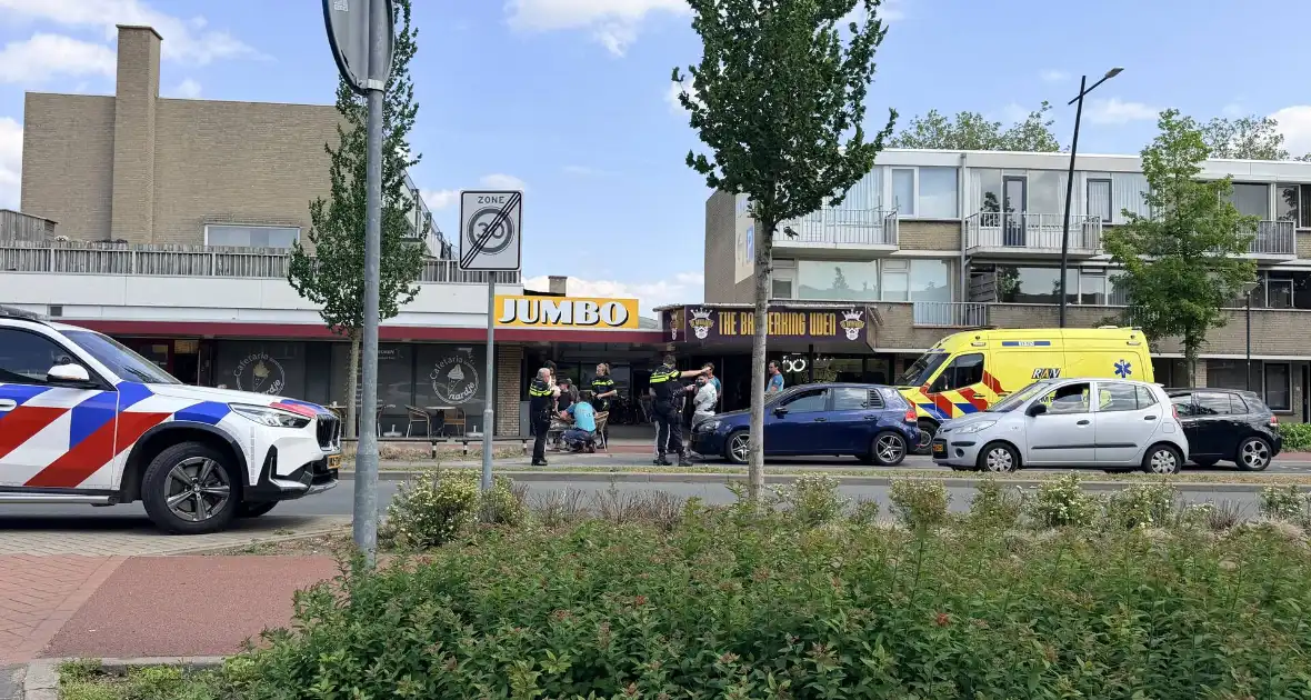 Kind aangereden door auto tijdens fietstocht