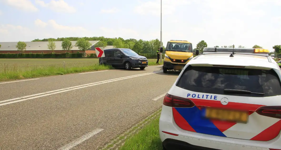 Aanrijding met forse schade door blackout - Foto 13