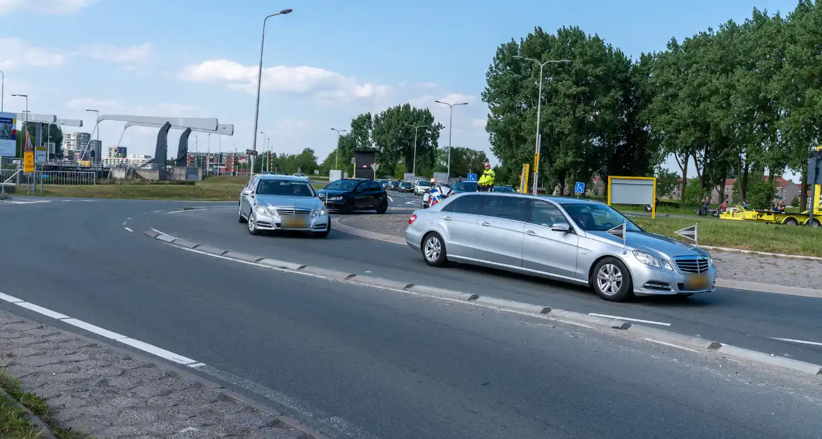 Politie, Mobiele Eenheid en provincie aanwezig bij rouwstoet motorclub