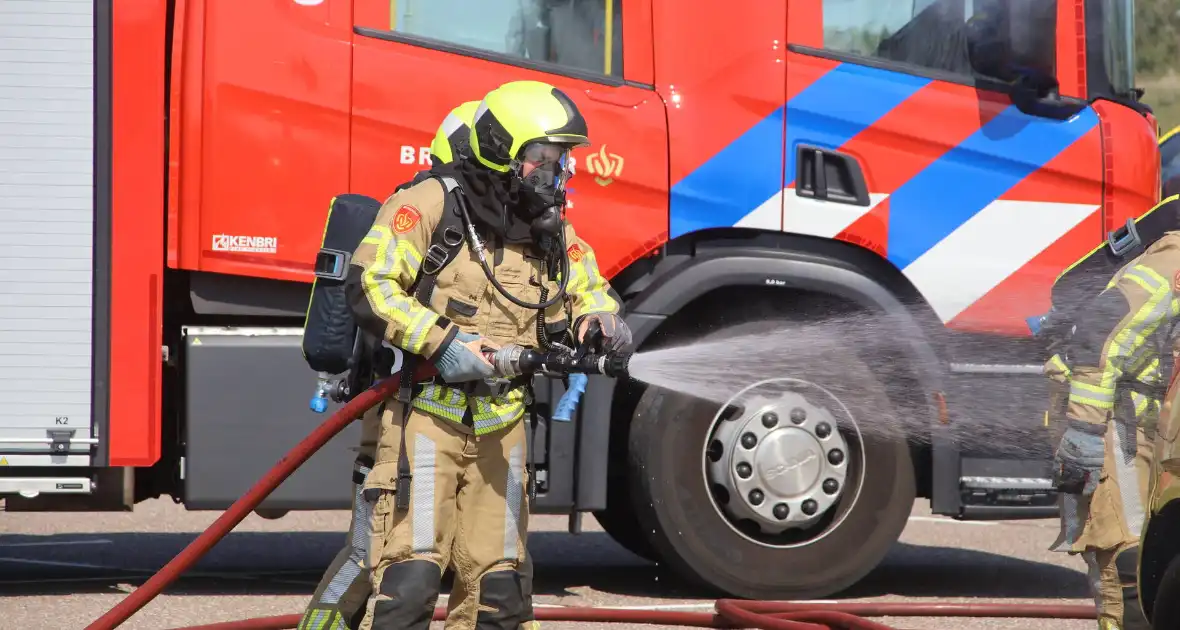 Grote belangstelling met meerdere demonstraties bij reddingbootdag - Foto 10