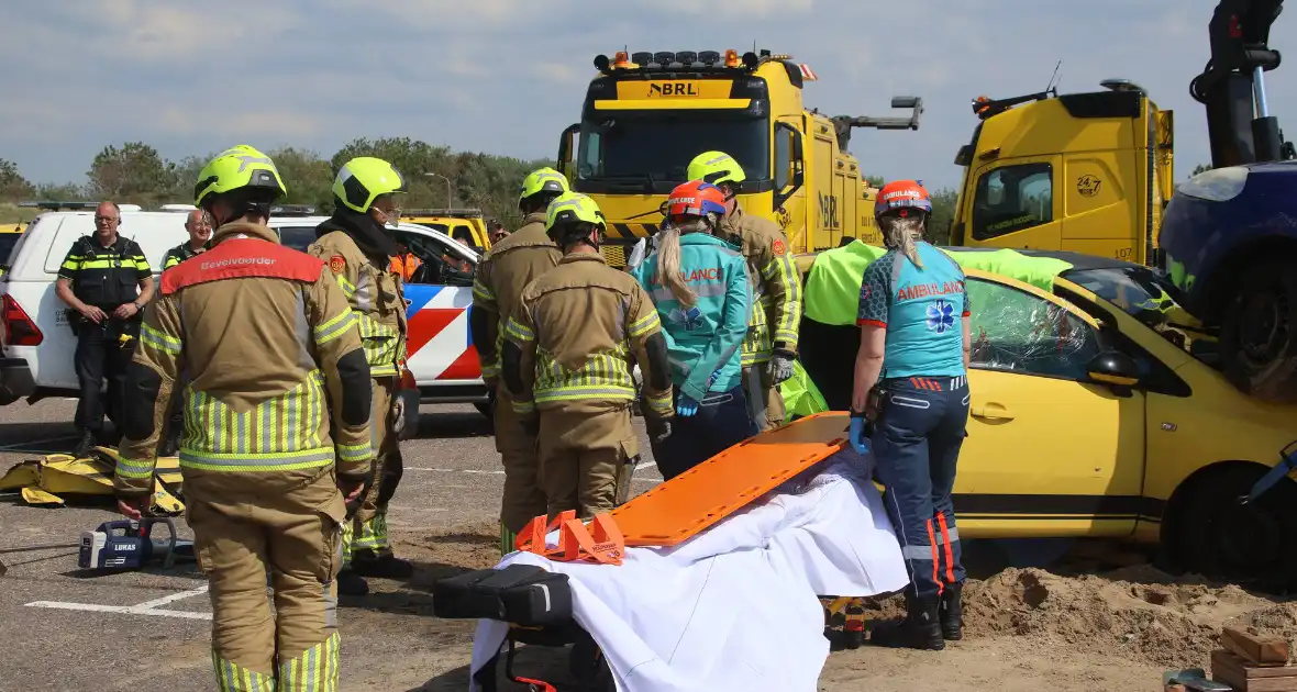 Grote belangstelling met meerdere demonstraties bij reddingbootdag - Foto 16