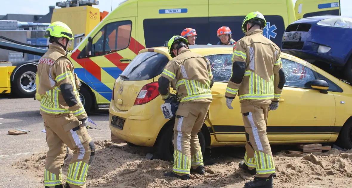 Grote belangstelling met meerdere demonstraties bij reddingbootdag - Foto 22