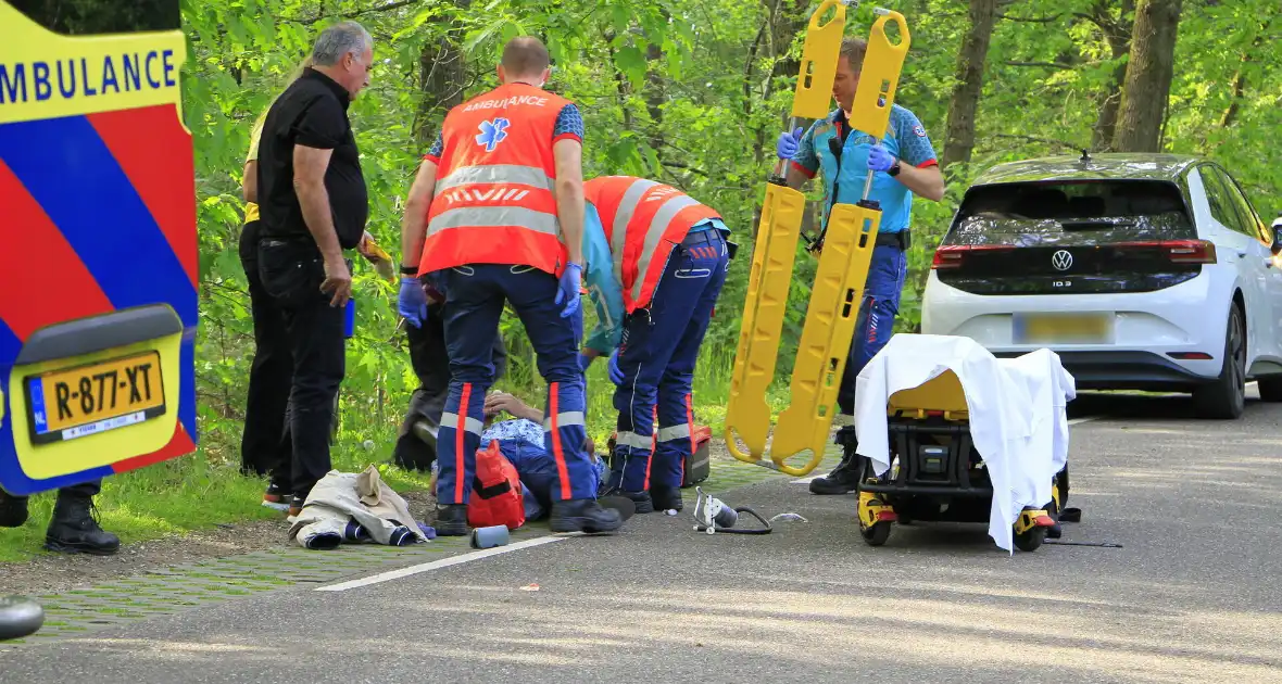 Zware mishandeling na verkeersconflict - Foto 12