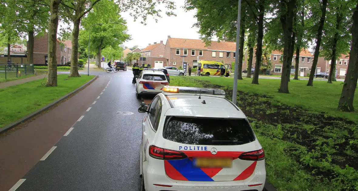 Auto botst in flank en draait om na ongeval
