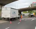 Ongeval tussen busje en vrachtwagentje