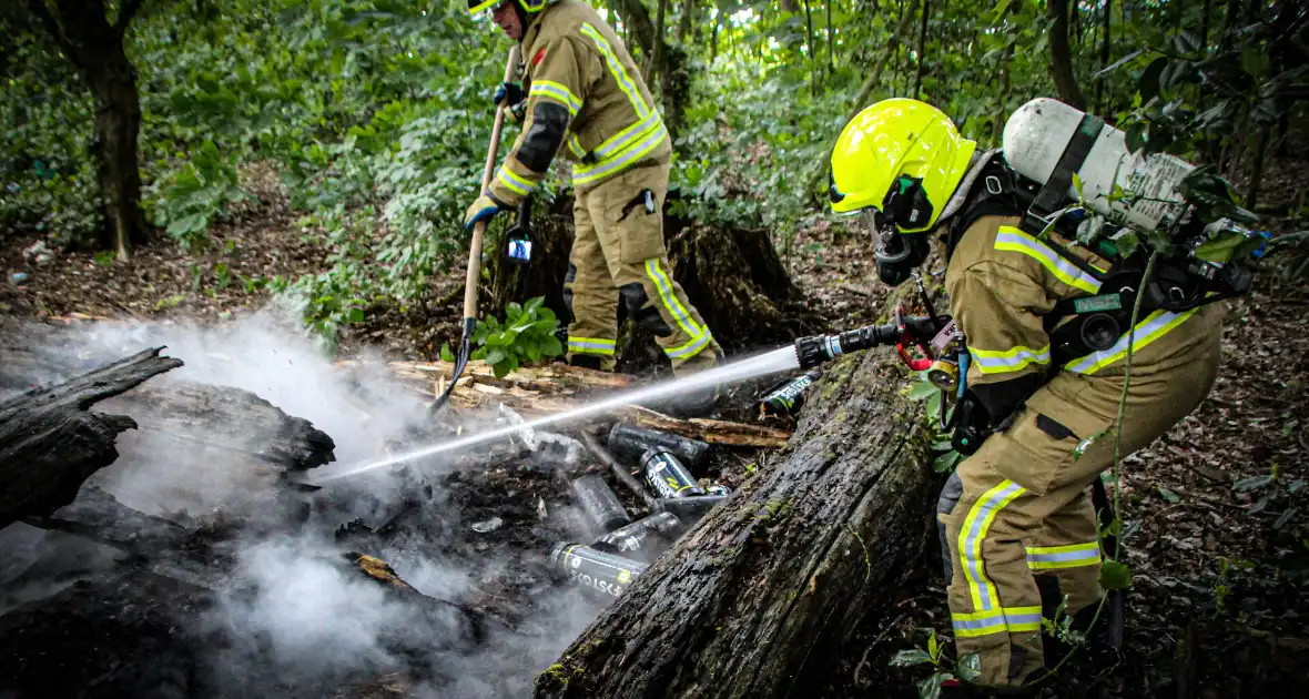 Brand door lachgascilinders veroorzaakt rookontwikkeling