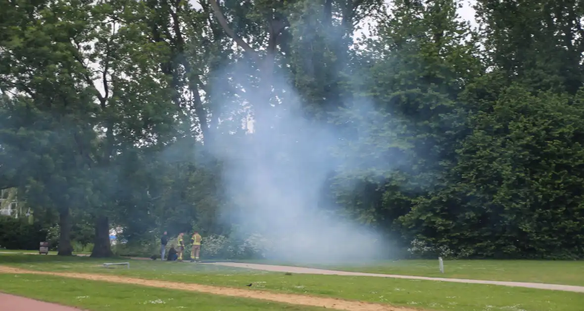 Brand door lachgascilinders veroorzaakt rookontwikkeling - Foto 4