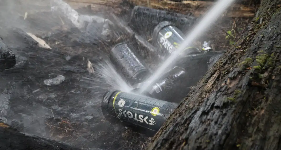 Brand door lachgascilinders veroorzaakt rookontwikkeling - Foto 5