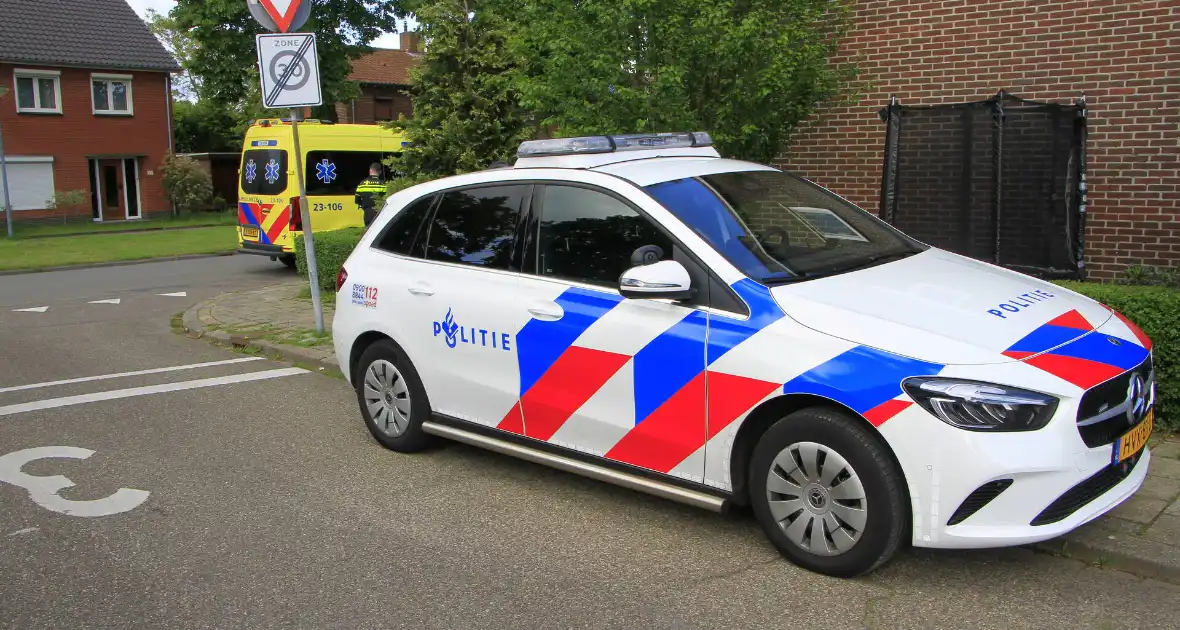 Fietsster gewond na aanrijding met auto