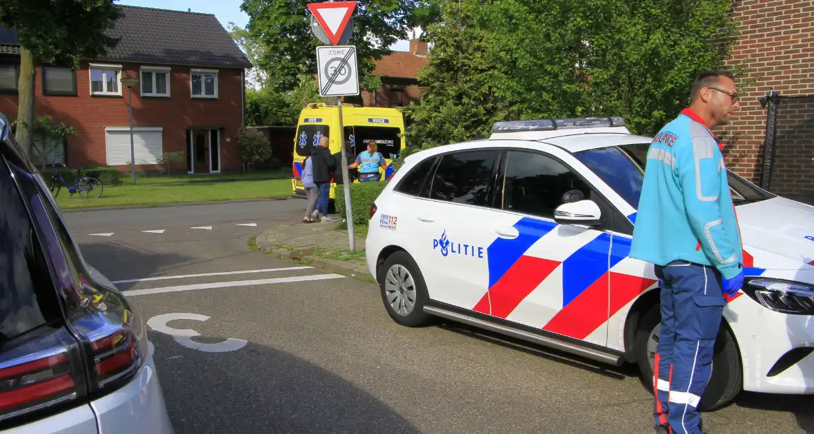 Fietsster gewond na aanrijding met auto - Foto 2