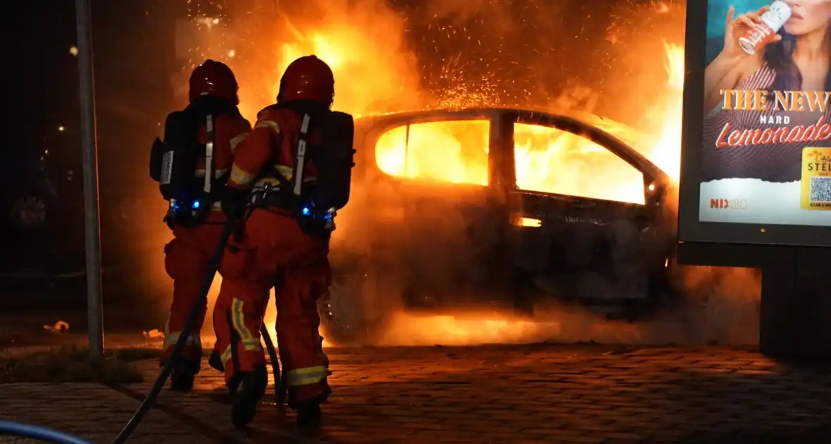 Politie pakt verdachte na autobrand - Foto 11