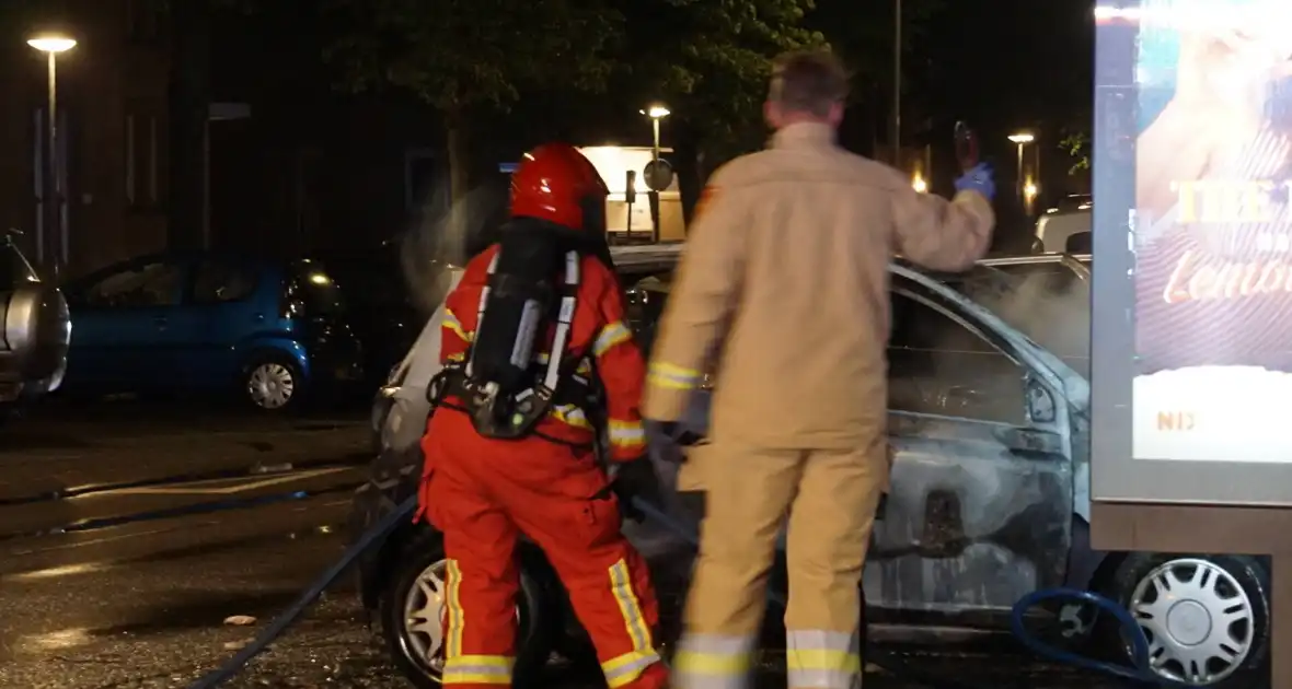Politie pakt verdachte na autobrand - Foto 4