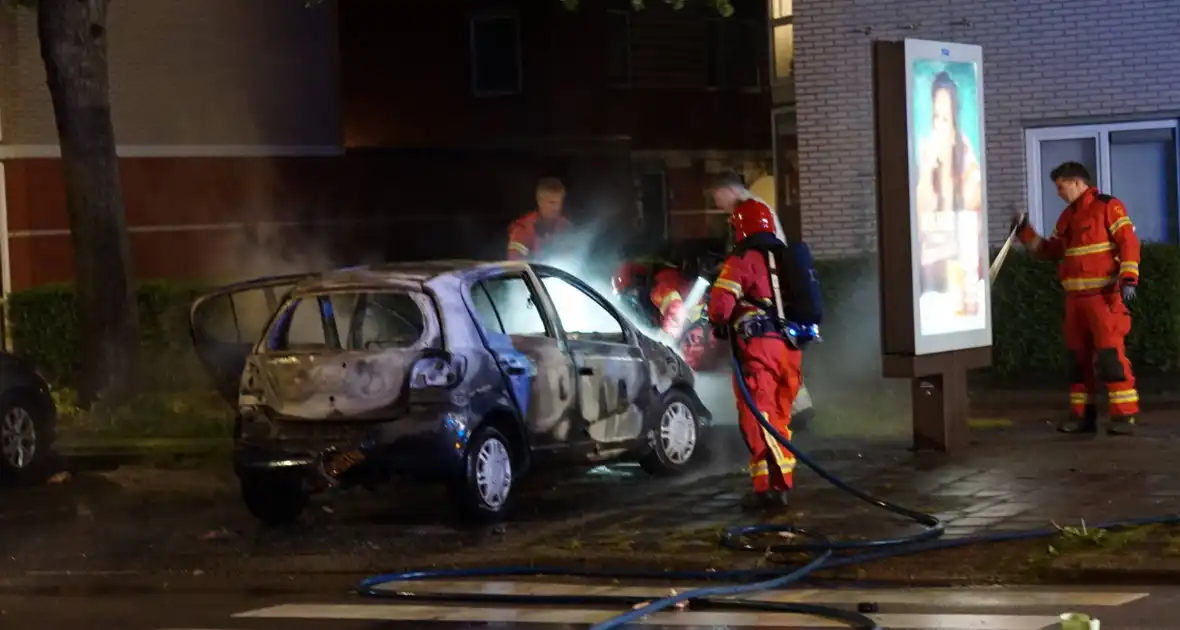 Politie pakt verdachte na autobrand - Foto 9