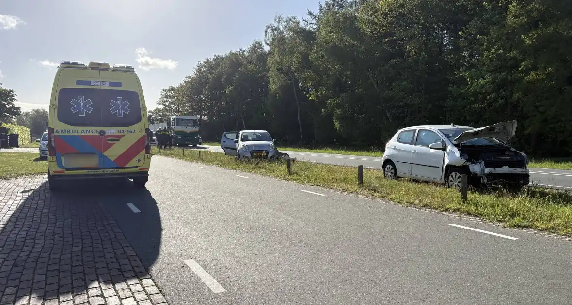 Verkeersongeval veroorzaakt vertraging - Foto 4