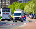 Chauffeur aangehouden nadat fiets onder touringcar belandt