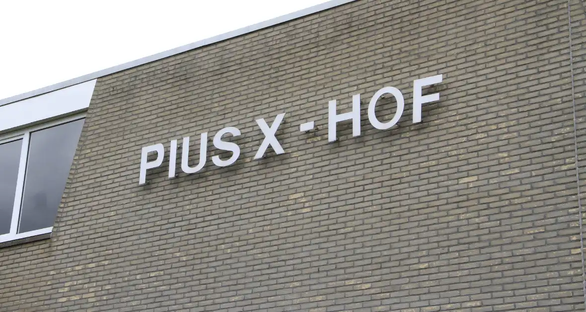 Gaslucht veroorzaakt inzet van hulpdiensten - Foto 5
