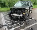 Frontale aanrijding leidt tot gewonde