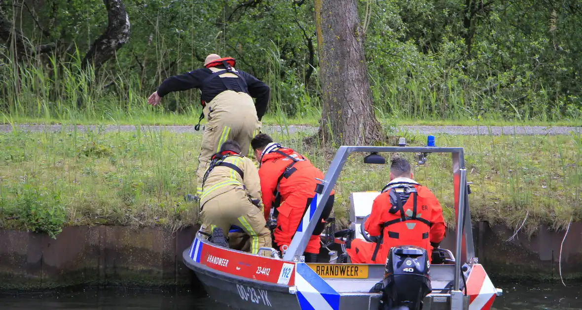 Ree sterft na reddingsactie van brandweer - Foto 13