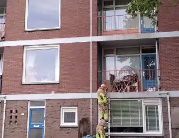 Kaars op balkon zorgt voor inzet van brandweer