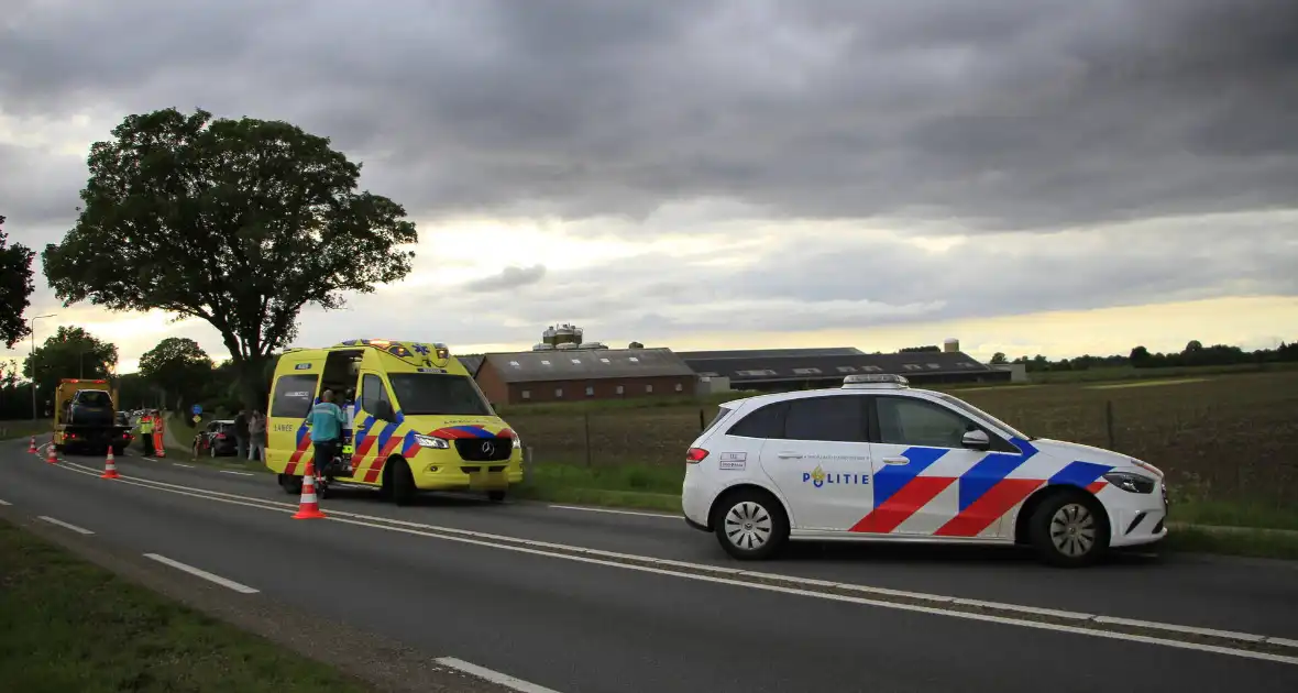 Ongeval met drie voertuigen zorgt voor verkeershinder - Foto 10