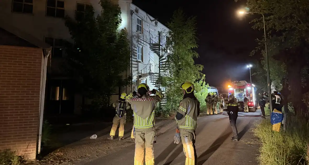 Brand in oud kantoorpand