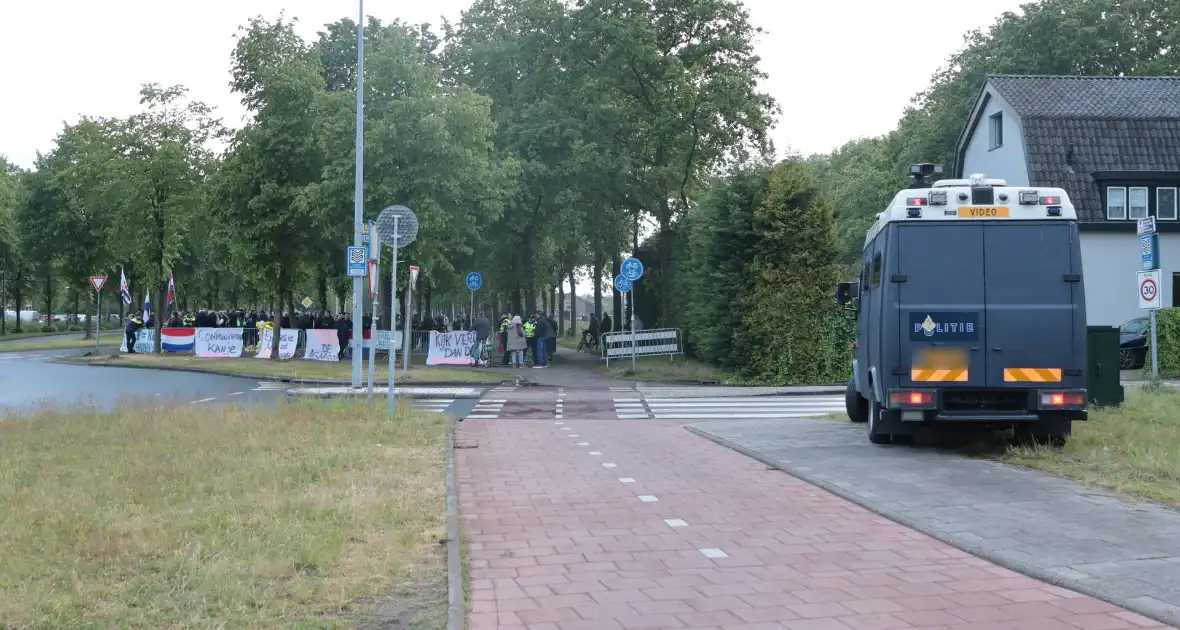 Situatie in Loosdrecht blijft kalm - Foto 3