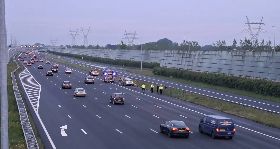 Brand in voertuig op snelweg - Foto 4