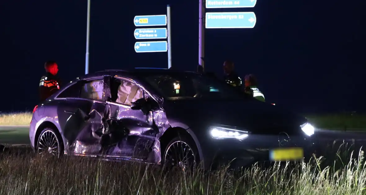 Verkeersongeval met twee voertuigen - Foto 6