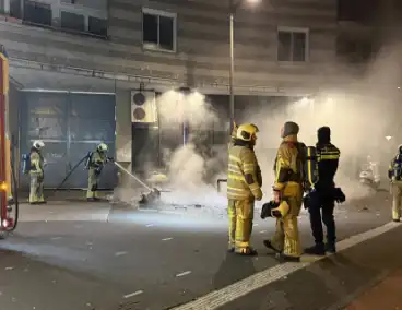 Meubilair in brand bij laad- en losruimte