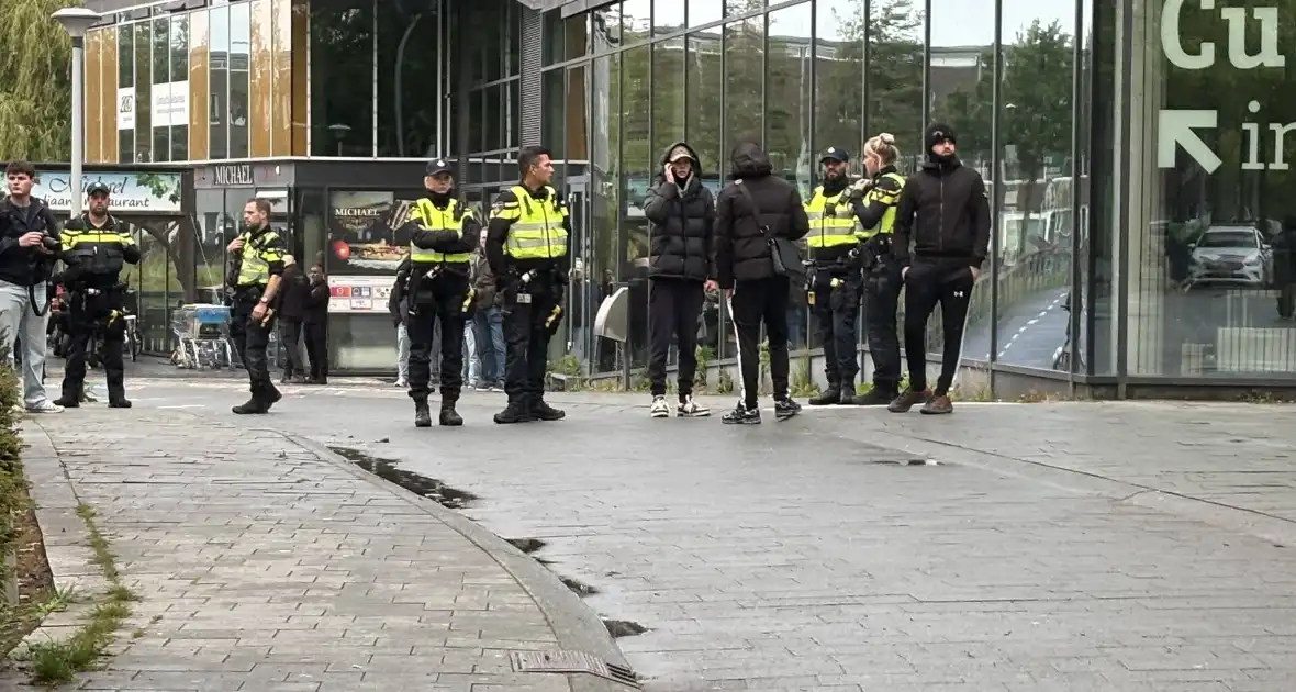 Demonstratie tegen asielzoekerscentrum rustig verlopen - Foto 1