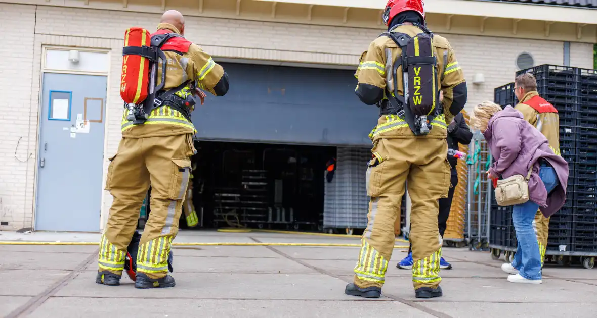 Brand in magazijn van Albert Heijn leidt tot ontruiming - Foto 3