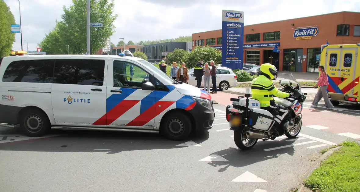Scooterrijder gewond na aanrijding met automobilist - Foto 4