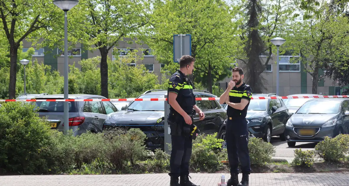 Ontruiming politiebureau na ontdekking mogelijk explosief - Foto 4