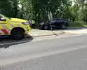 Aanrijding tussen twee voertuigen leidt tot afsluiting weg