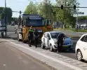 Aanrijding tussen vrachtwagen en auto