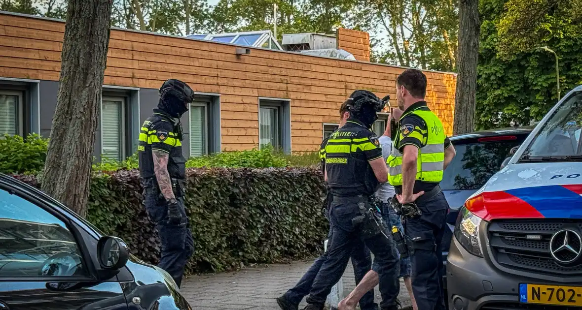 Hondengeleiders en vele agenten ingezet voor persoon met onbegrepen gedrag