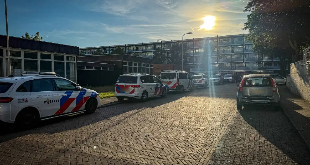 Hondengeleiders en vele agenten ingezet voor persoon met onbegrepen gedrag - Foto 2