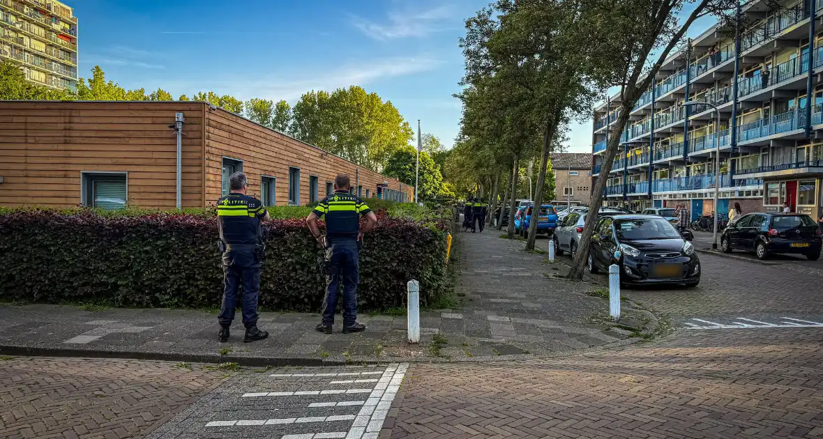 Hondengeleiders en vele agenten ingezet voor persoon met onbegrepen gedrag - Foto 3
