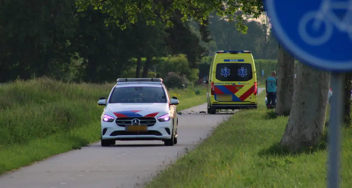 Een dode bij ernstig ongeval met auto - Foto 3