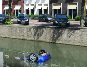 Oudere overleden na te water raken met auto