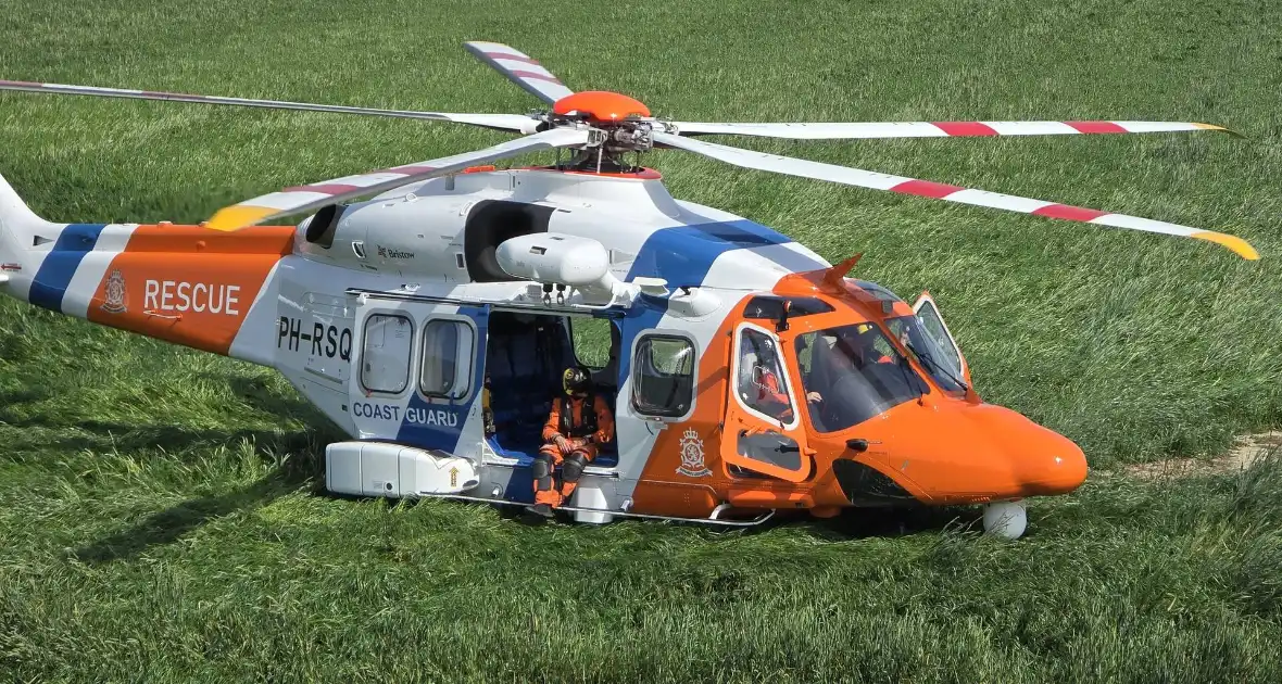 Spectaculaire reddingsactie na ongeval op het water - Foto 2