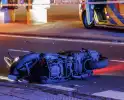 Motorscooter komt in botsing met auto
